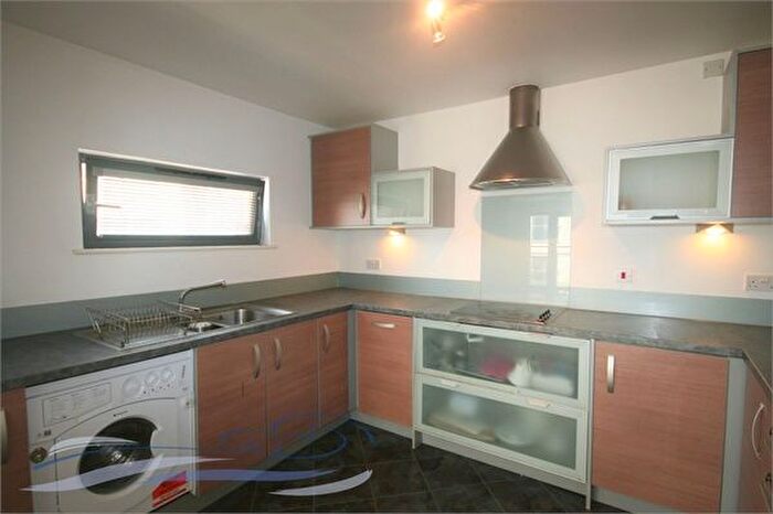 2 Bedroom Flat To Rent In St Catherines Court, Maritime Quarter, Swansea, SA1