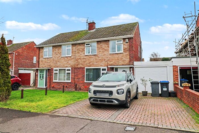 3 Bedroom Semi Detached House For Sale In Queens Gardens, Hilperton Marsh, BA14