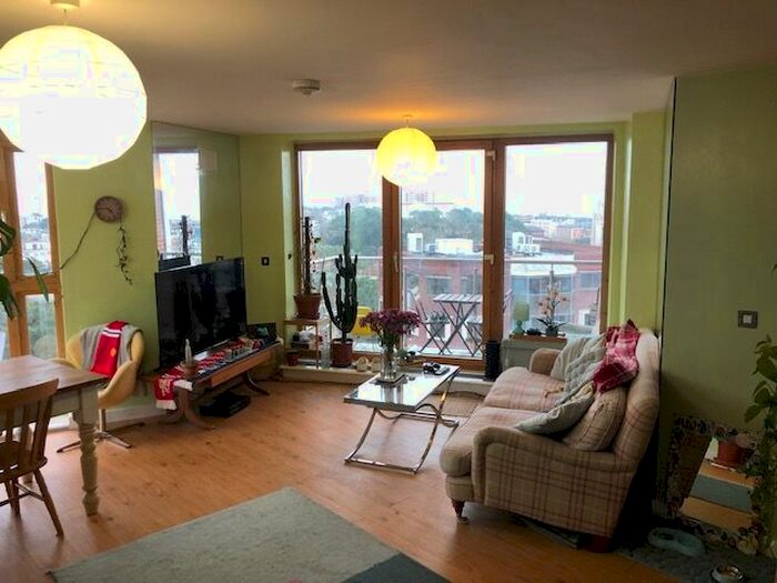 2 Bedroom Flat To Rent In Richmond Hill Drive, Bournemouth, BH2