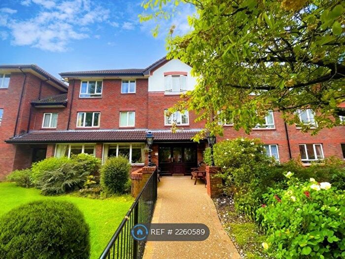 1 Bedroom Flat To Rent In The Hawthorns, Manchester, M32