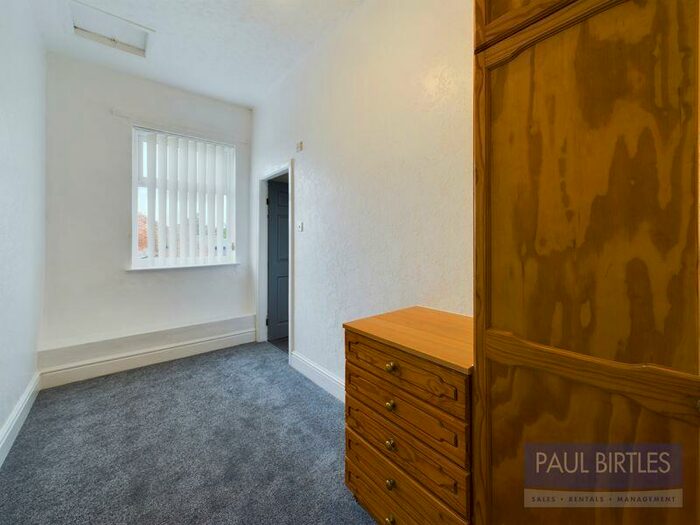 1 Bedroom Flat To Rent In Flixton Road, Urmston, Trafford, M41