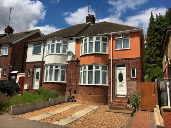 3 Bedroom Semi-Detached House To Rent In Meyrick Avenue, Luton, Bedfordshire, LU1