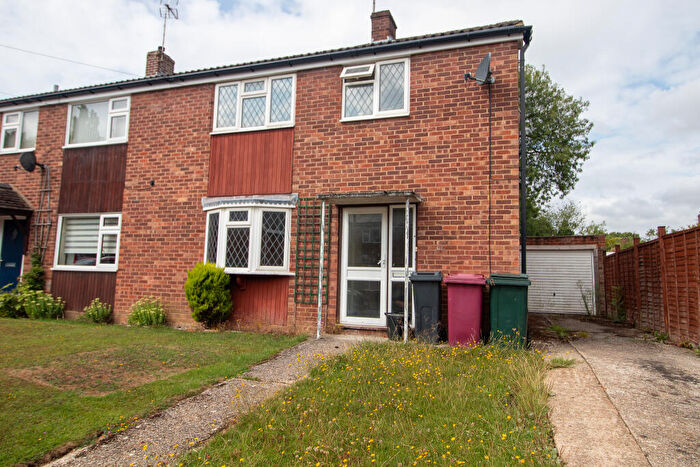 3 Bedroom Semi Detached House To Rent In Walmer Close, Tilehurst, Reading, RG30