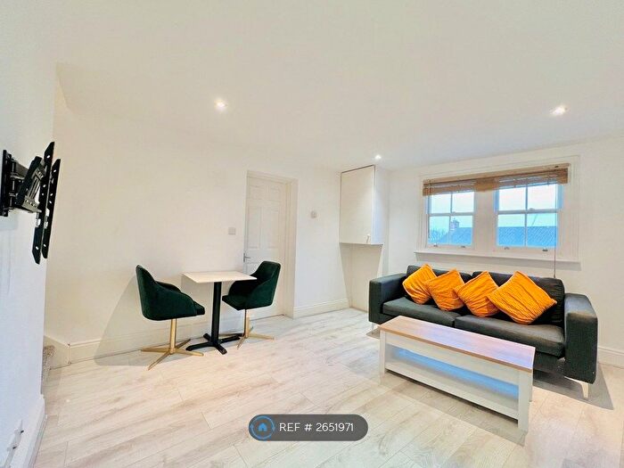 1 Bedroom Flat To Rent In Brixton Hill, London, SW2