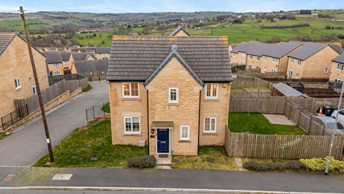 3 Bedroom Detached House For Sale In Meadowlands, Allerton, BD15