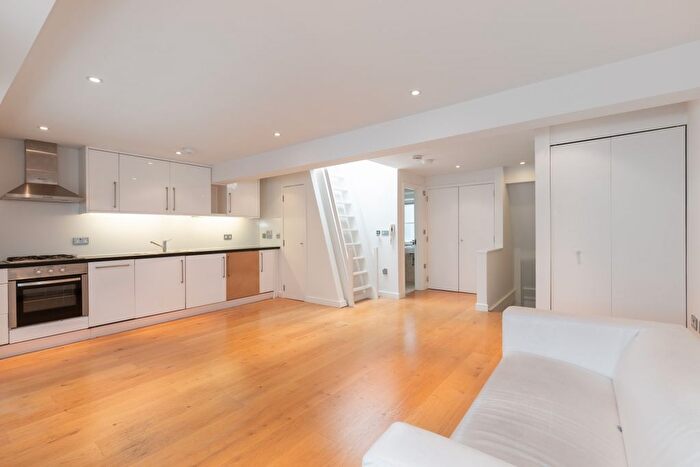 Studio To Rent In Catherine Street, Covent Garden, WC2B