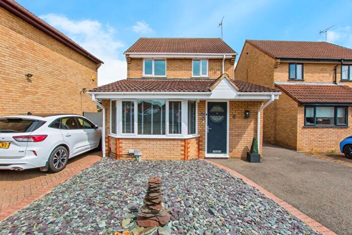 3 Bedroom Detached House For Sale In Sevenacres, Orton Brimbles, Peterborough, Cambridgeshire, PE2
