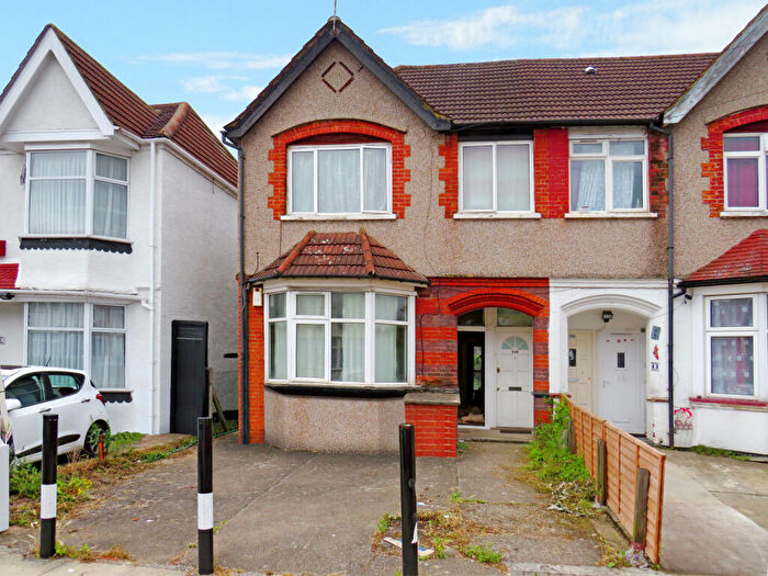 1 Bedroom Maisonette To Rent In Thurlby Road, Wembley, Middlesex, HA0