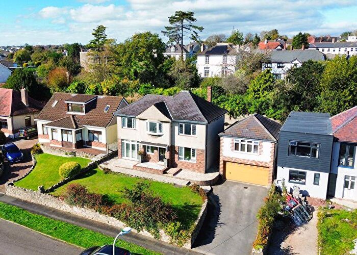 4 Bedroom Detached House For Sale In Parkfields Road, Bridgend, CF31