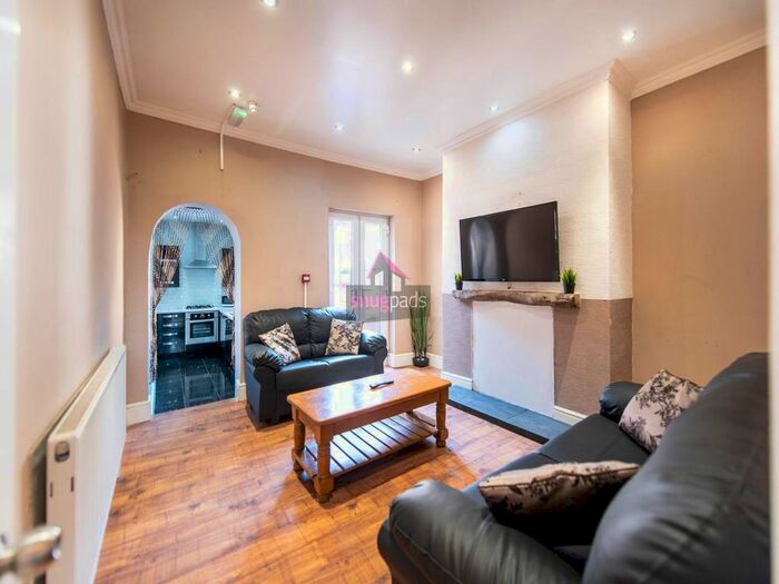 4 Bedroom Property To Rent In Highfield Road, Salford, M6