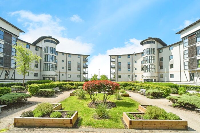 2 Bedroom Flat To Rent In Pasteur Drive, Swindon, SN1