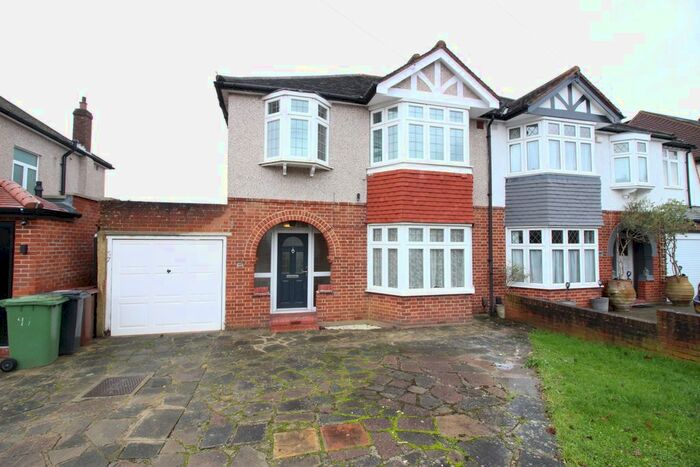 3 Bedroom Semi-Detached House To Rent In Edenfield Gardens, Worcester Park, KT4