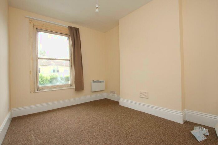 1 Bedroom Flat To Rent In Newbridge Road, Bath, BA1