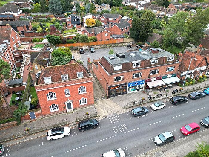 1 Bedroom Flat To Rent In High Street, Kings Langley, Hertfordshire, WD4