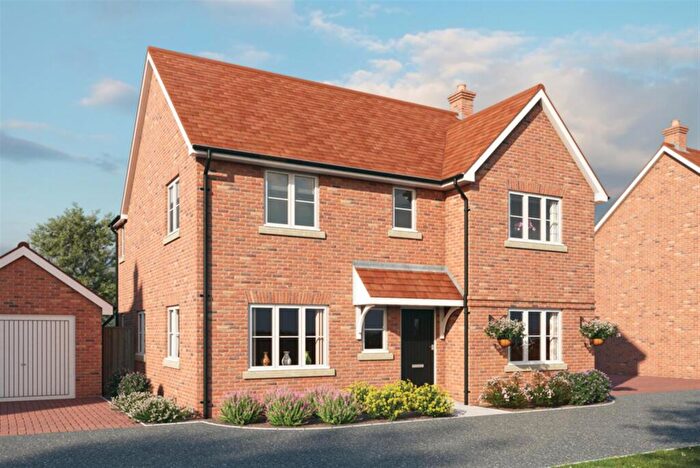 4 Bedroom Detached House For Sale In Buckenham Road, Attleborough, NR17