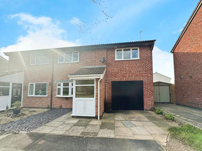 3 Bedroom House To Rent In Alport Way, Wigston, Leicestershire, LE18
