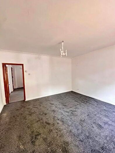 3 Bedroom End Terrace House To Rent In Montgomery Street, Oldham, Manchester, OL8