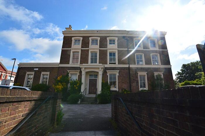1 Bedroom Flat To Rent In Cleveland House, E17