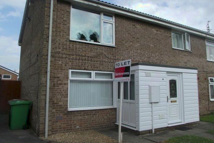 2 Bedroom Flat To Rent In Staindale Court, Nottingham, NG8