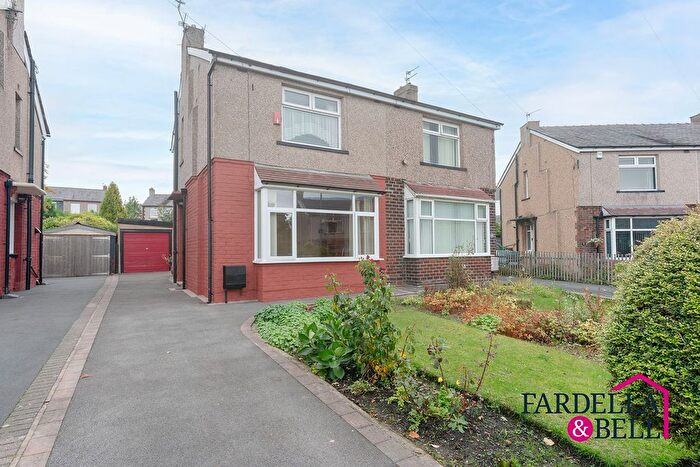 2 Bedroom Semi-Detached House For Sale In Matlock Grove, Burnley, BB10