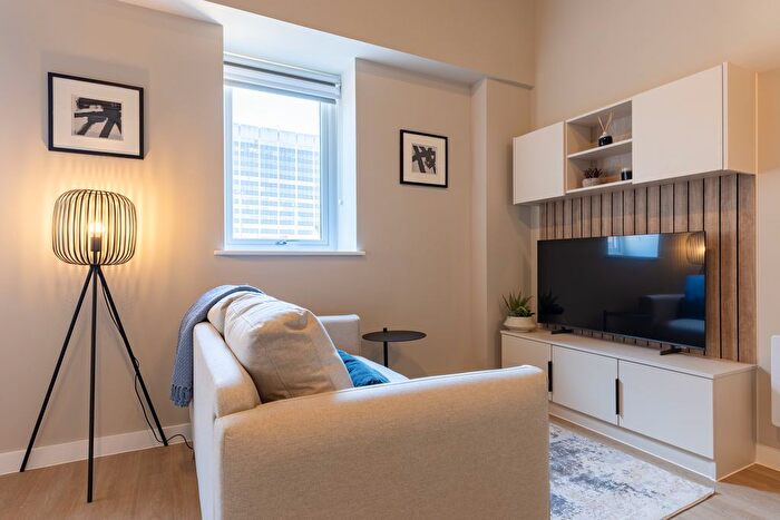 1 Bedroom Flat To Rent In Fitzalan Place, Cardiff, CF24