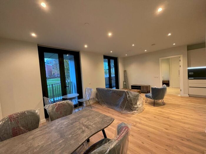 2 Bedroom Flat To Rent In Aspin Lane, Manchester, M4