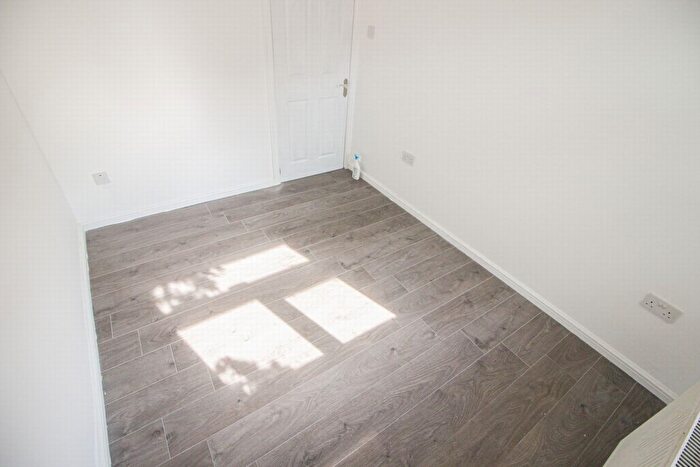 1 Bedroom Flat To Rent In Carr Road, Walthamstow, E17