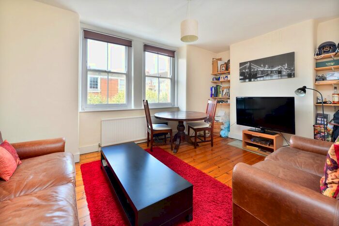1 Bedroom Flat To Rent In Halton Road, London, N1