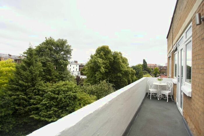 2 Bedroom Flat To Rent In Maida Vale, Maida Vale, London, W9