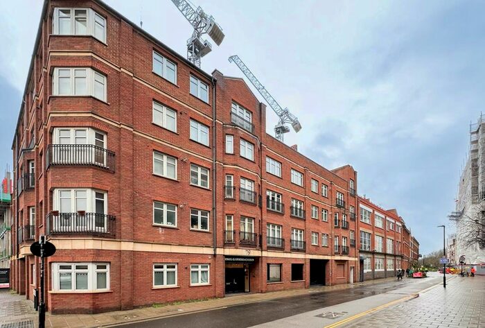 2 Bedroom Flat To Rent In Vauxhall Walk, London, SE11