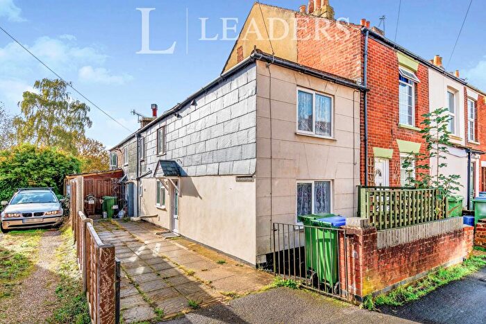 2 Bedroom Terraced House To Rent In Gordon Road, Fareham, PO16