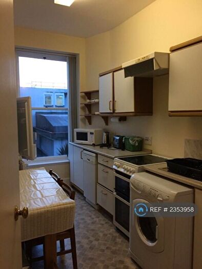 1 Bedroom Flat To Rent In Falcon Buildings, Aberdeen, AB24
