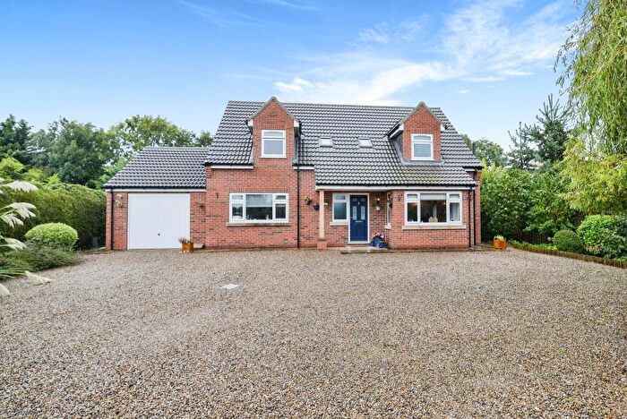 4 Bedroom Detached House For Sale In Northallerton Road, Leeming Bar, Northallerton, North Yorkshire, DL7