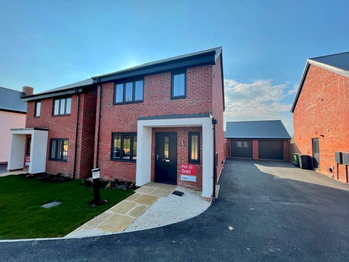 3 Bedroom Detached House To Rent In Palladian Drive, Quarndon, DE22