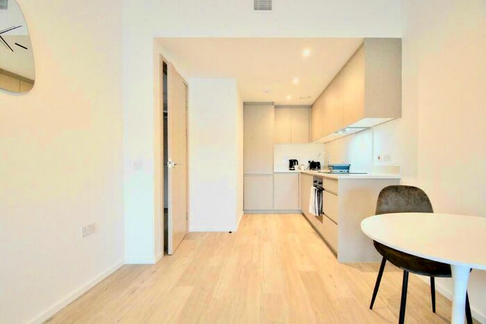 1 Bedroom Flat To Rent In Elder Gate, Central Milton Keynes, MK9