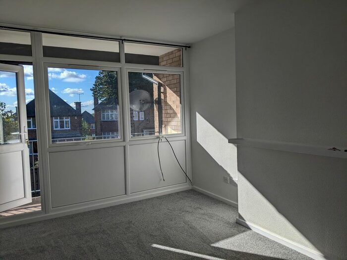 1 Bedroom Flat To Rent In Ringinglow Road, Sheffield, S11