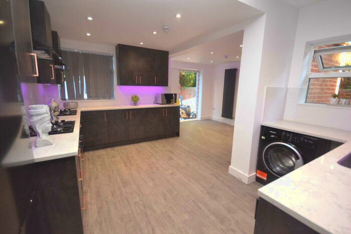 9 Bedroom Semi-Detached House To Rent In Denmark Road, Reading, RG1