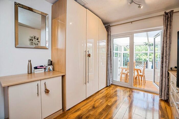 3 Bedroom Bungalow For Sale In Hall View, Caego, Wrexham, LL11