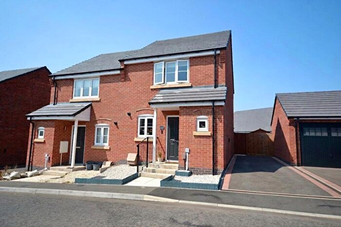 2 Bedroom Semi-Detached House For Sale In Fawcett Close, Shepshed, LE12