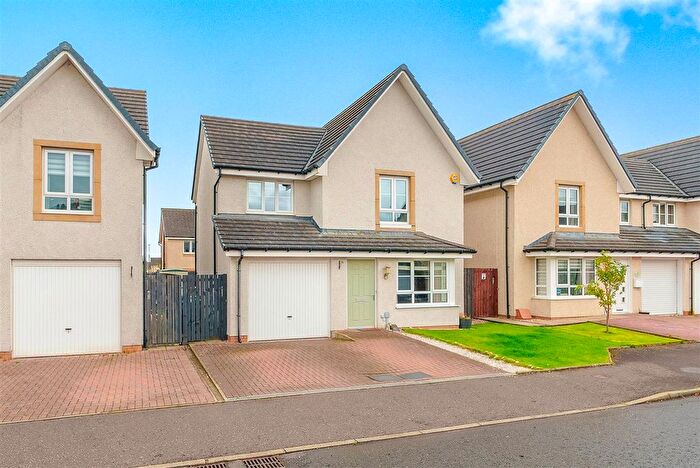 3 Bedroom Detached House For Sale In Lang Drive, Bathgate, EH48