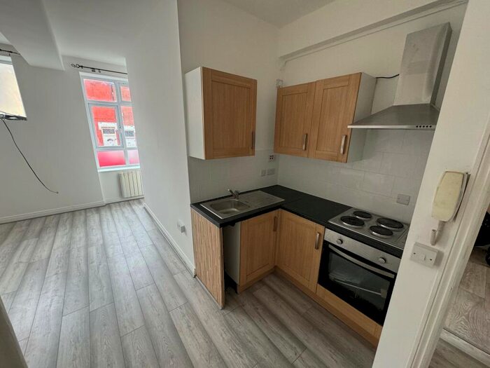 Apartment To Rent In Mount Road, Leicester, LE5