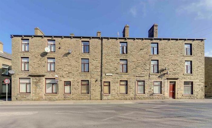 2 Bedroom Flat To Rent In Bacup Road, Waterfoot, Rossendale, BB4