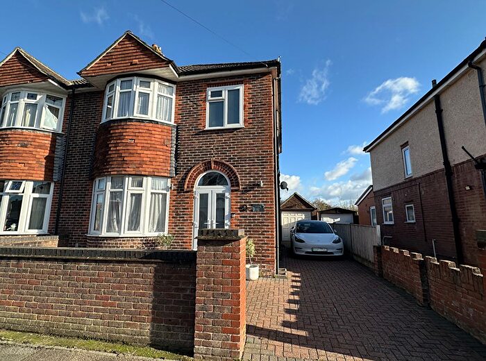 3 Bedroom Semi Detached House To Rent In Coronation Road, Aldershot, GU11
