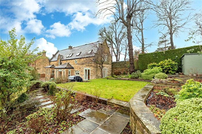 3 Bedroom Detached House For Sale In Oaklea Lodge, Long Causeway, Adel, Leeds, LS16