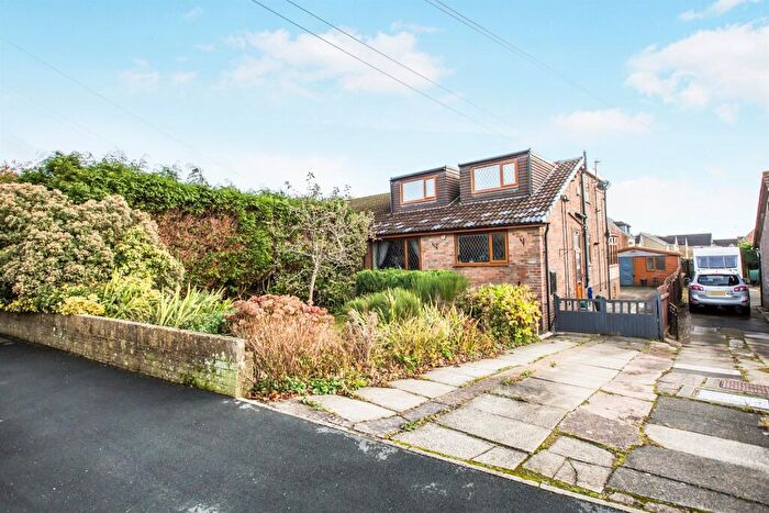 3 Bedroom Semi-Detached Bungalow For Sale In Ashlar Grove, Queensbury, Bradford, BD13
