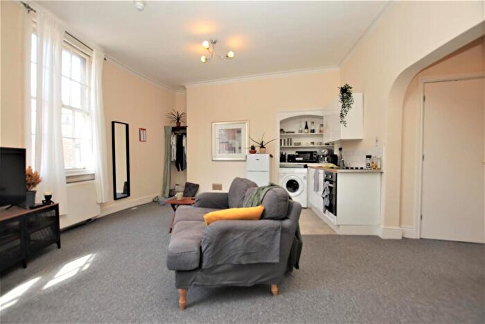 1 Bedroom Apartment To Rent In Cleveland Place East, Bath, BA1