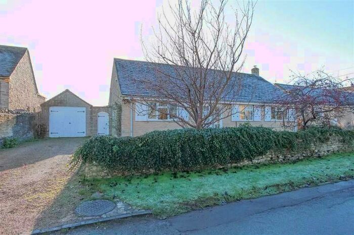 3 Bedroom Detached Bungalow For Sale In Fiddlers Hill, Shipton Under Wychwood, Oxfordshire, OX7