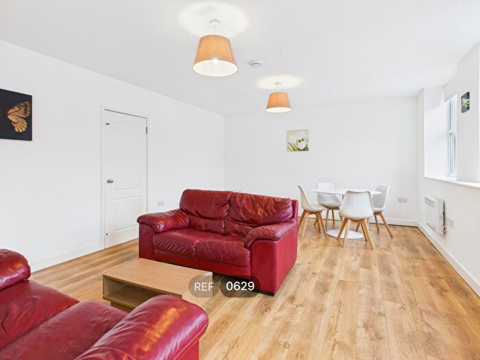2 Bedroom Apartment To Rent In Gough Chambers, Savile Street, HU1