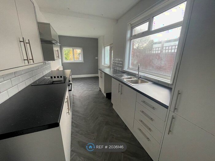 3 Bedroom Semi-Detached House To Rent In Preen Drive, Middlesbrough, TS5
