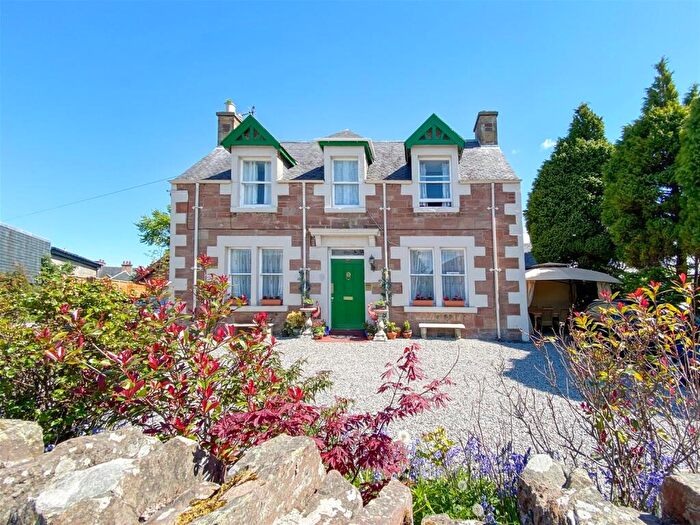 Detached House For Sale In Bosta Bed And Breakfast, Highland, IV3